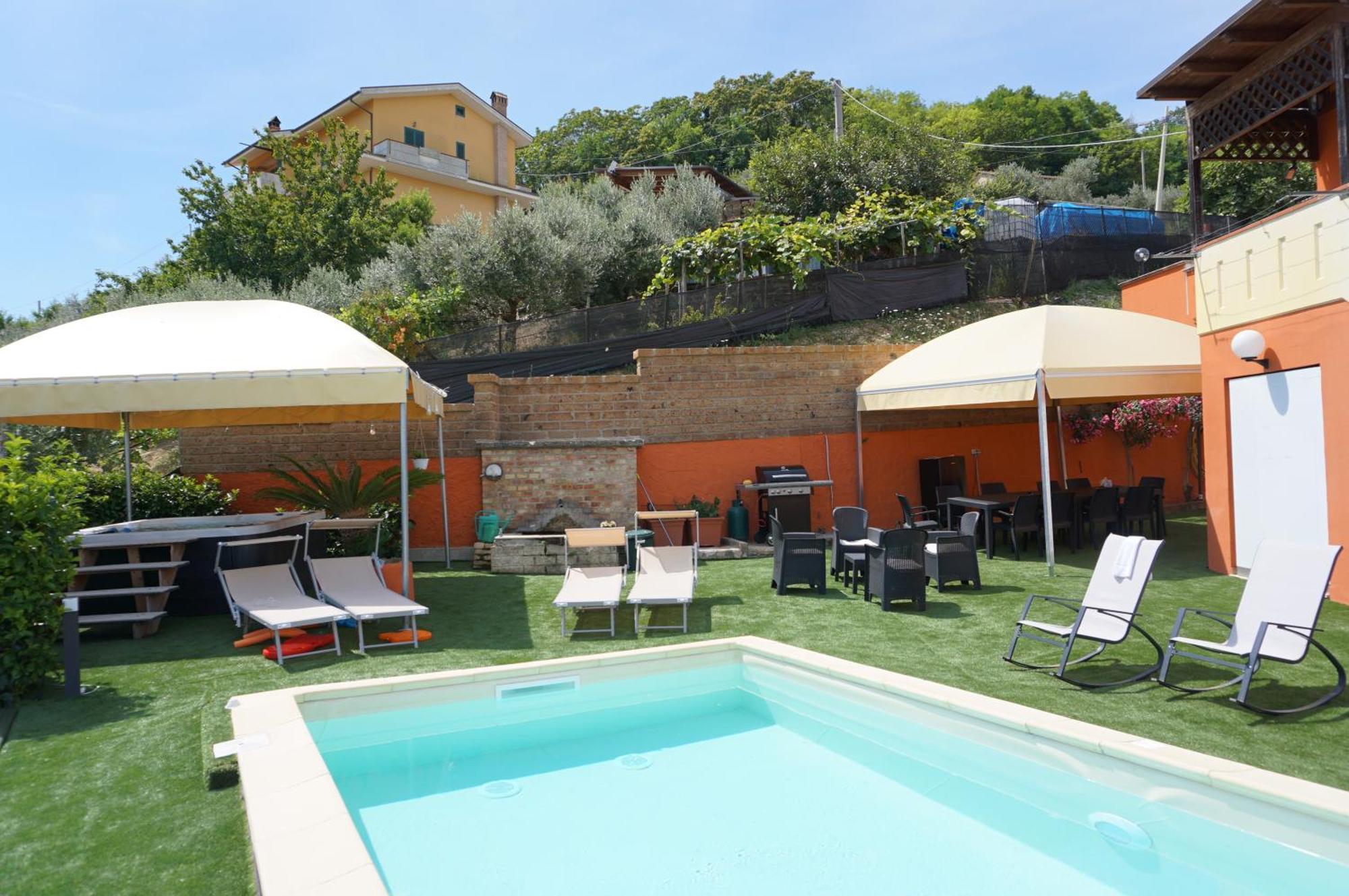Bed and Breakfast La Terrazza Motta Атри Экстерьер фото