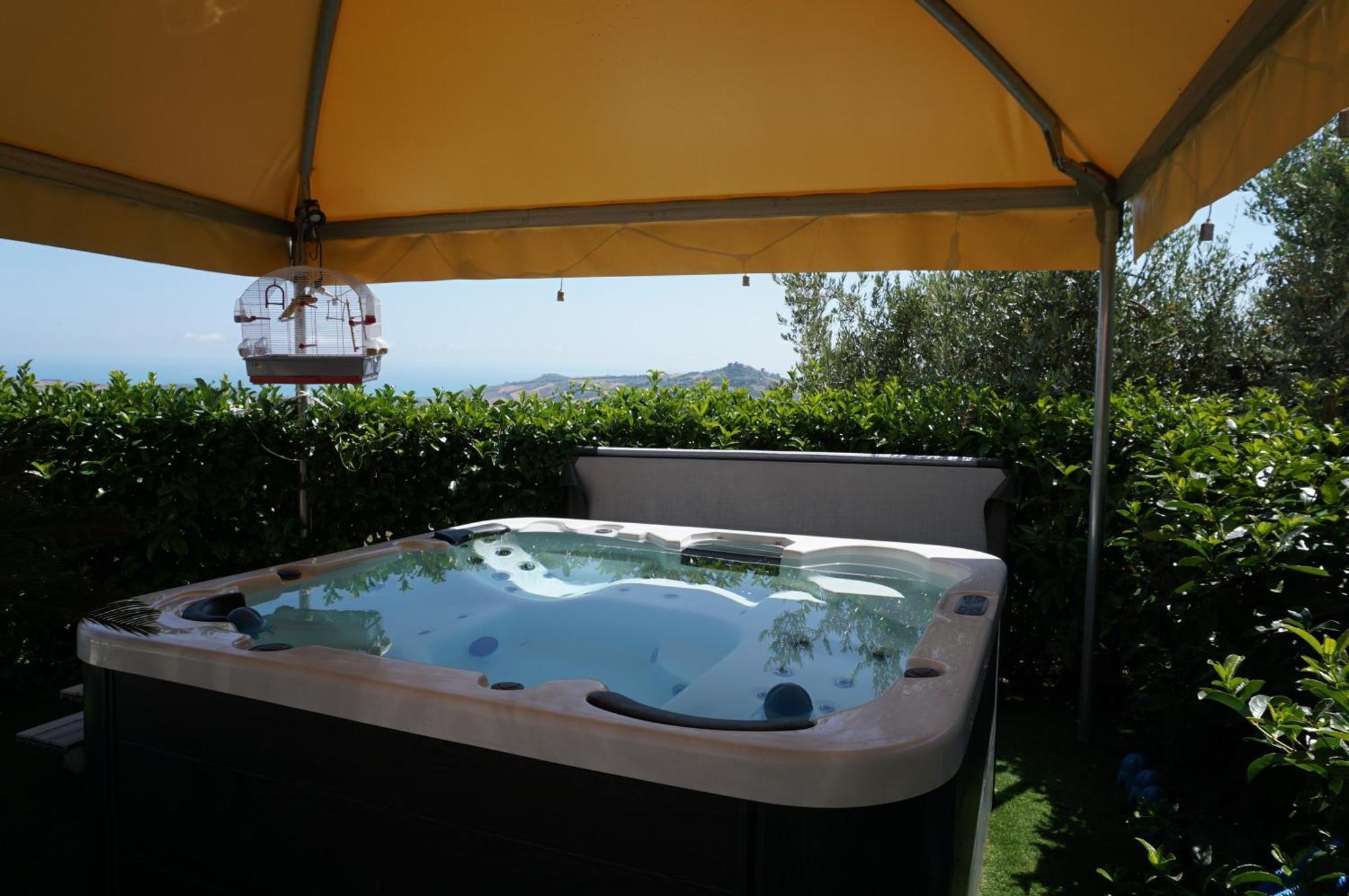 Bed and Breakfast La Terrazza Motta Атри Экстерьер фото